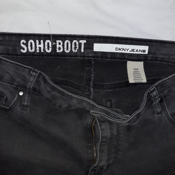 DKNY Jeans - Picture 2 of 4